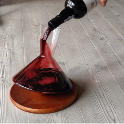 Vippe karaffel med trfod