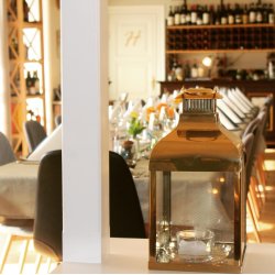 Mad og Portvin p Restaurant Linden i Holbk