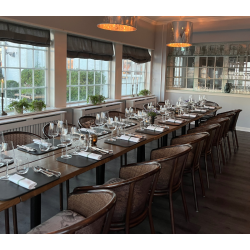 Mad og Portvin p Bandholm Badehotel